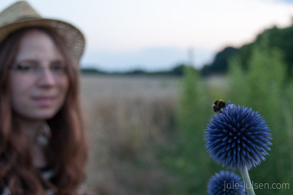 Jule mit Hummel