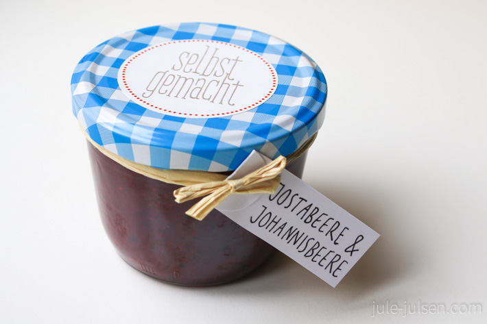 selbstgemachte Josta-Johannisbeer Marmelade