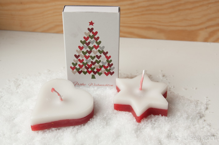 zwei selbstgemachte weihnachtliche Teelichter in Sternen- und Herzchenform zwei selbstgemachte weihnachtliche Teelichter in Sternen- und Herzchenform