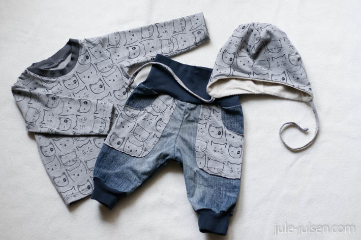 Babyset Katze mit Muetze, Pullover und Jeans Babyset Katze mit Muetze, Pullover und Jeans