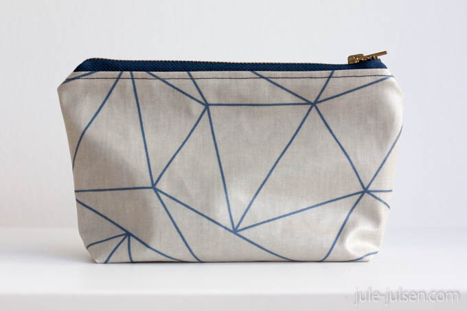 diy Kosmetiktasche mit Dreiecksmuster diy Kosmetiktasche mit Dreiecksmuster