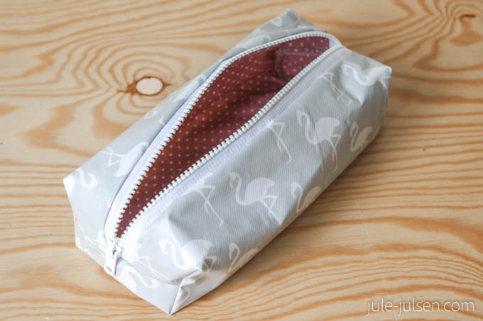 diy Boxbag für Stifte und Krimskrams aus Wachstuch und Baumwollstoff diy Boxbag für Stifte und Krimskrams aus Wachstuch und Baumwollstoff