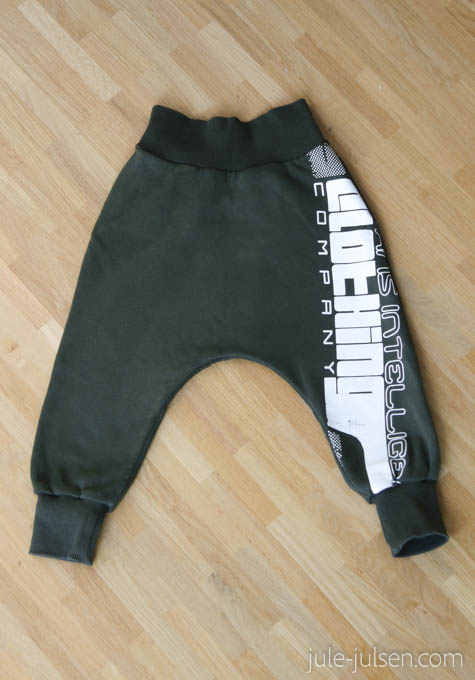 Upcycling Haremshose aus altem Hoddie Upcycling Haremshose aus altem Hoddie
