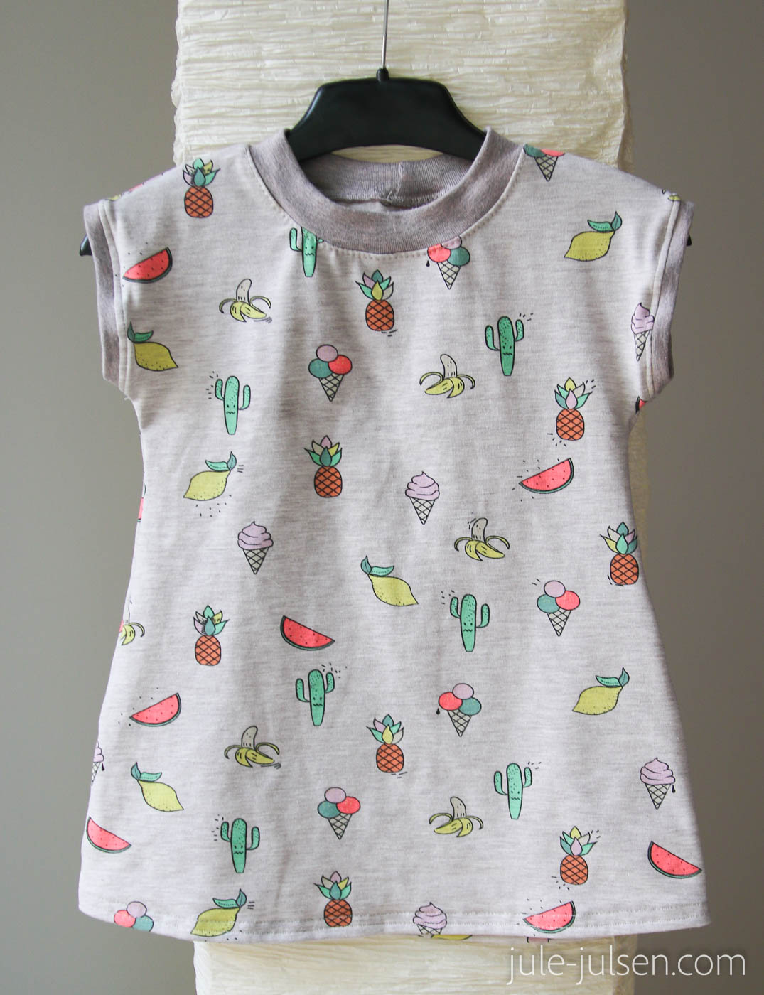 Sommerkleid für Maedchen, Gr. 86, Jersey buntes Obst Sommerkleid für Maedchen, Gr. 86, Jersey buntes Obst