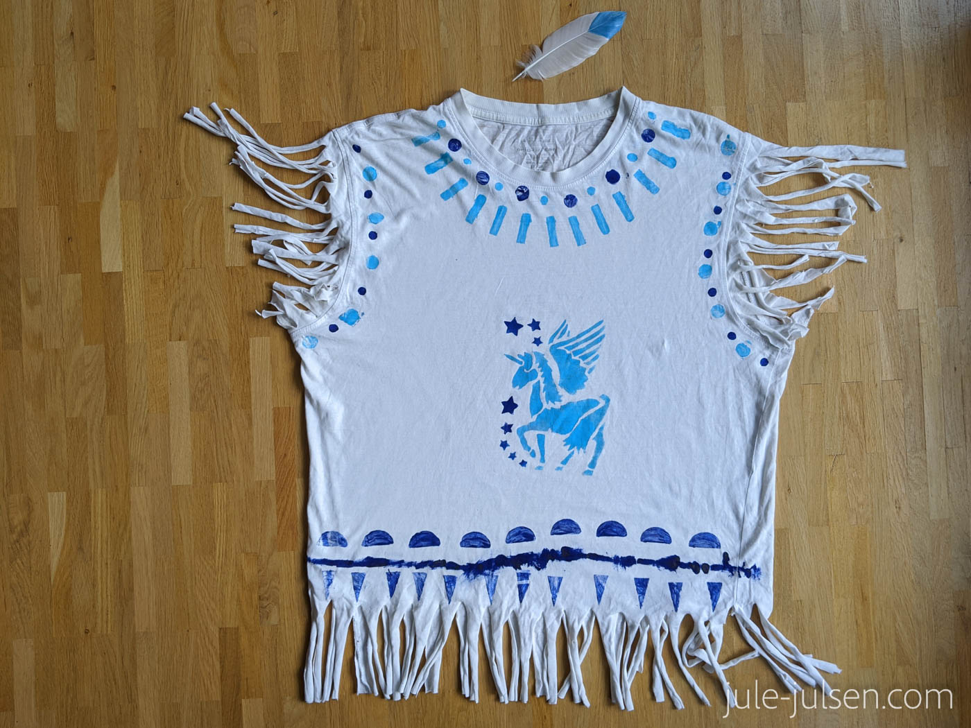 diy Faschingskostuem Indianer aus altem T-Shirt diy Faschingskostuem Indianer aus altem T-Shirt
