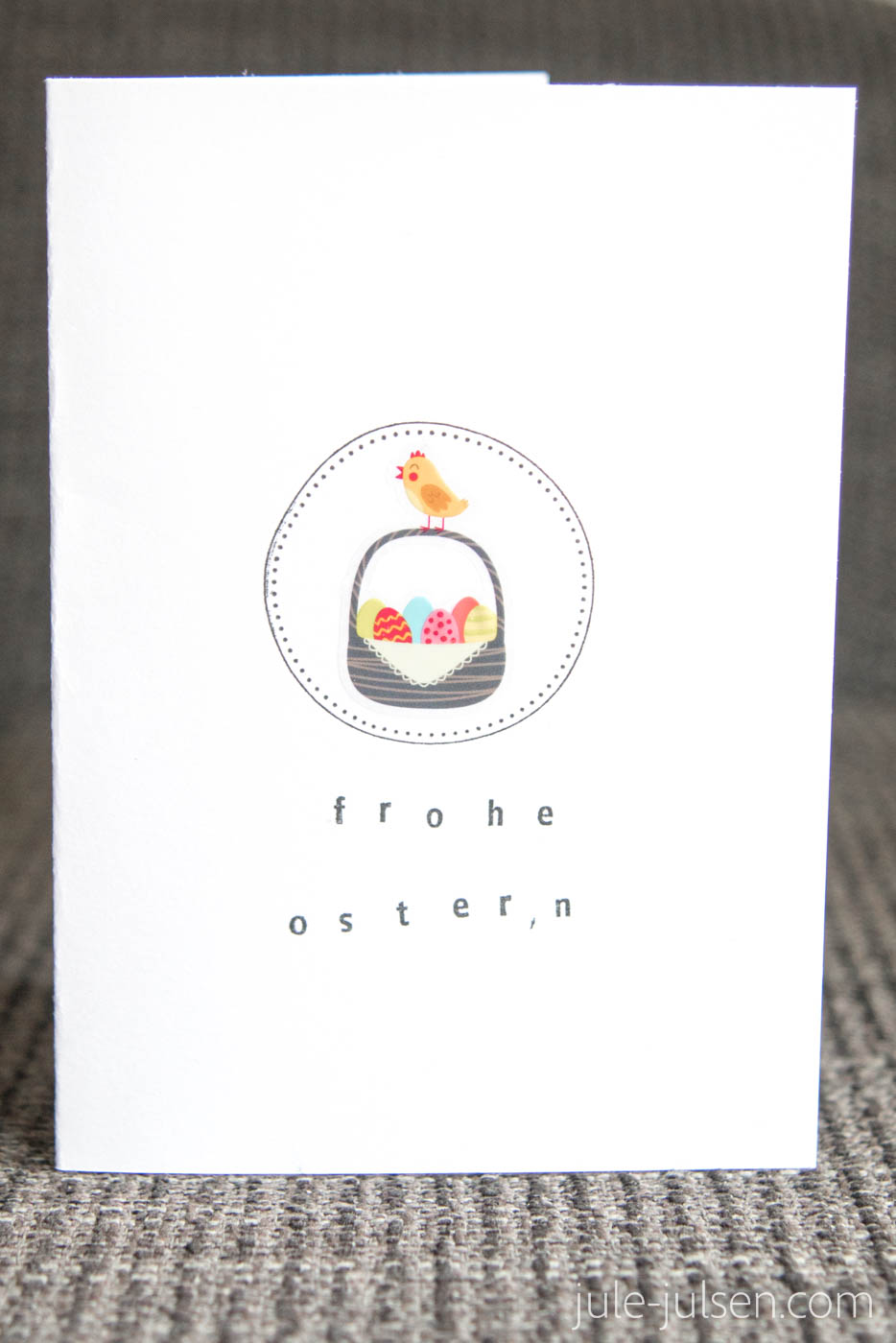 Osterkarte gemacht mit Typostempeln und einem Ostersticker Osterkarte gemacht mit Typostempeln und einem Ostersticker